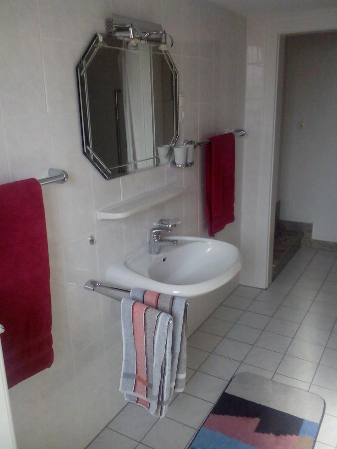 Landgasthof Schaenzer Voerde Bagian luar foto