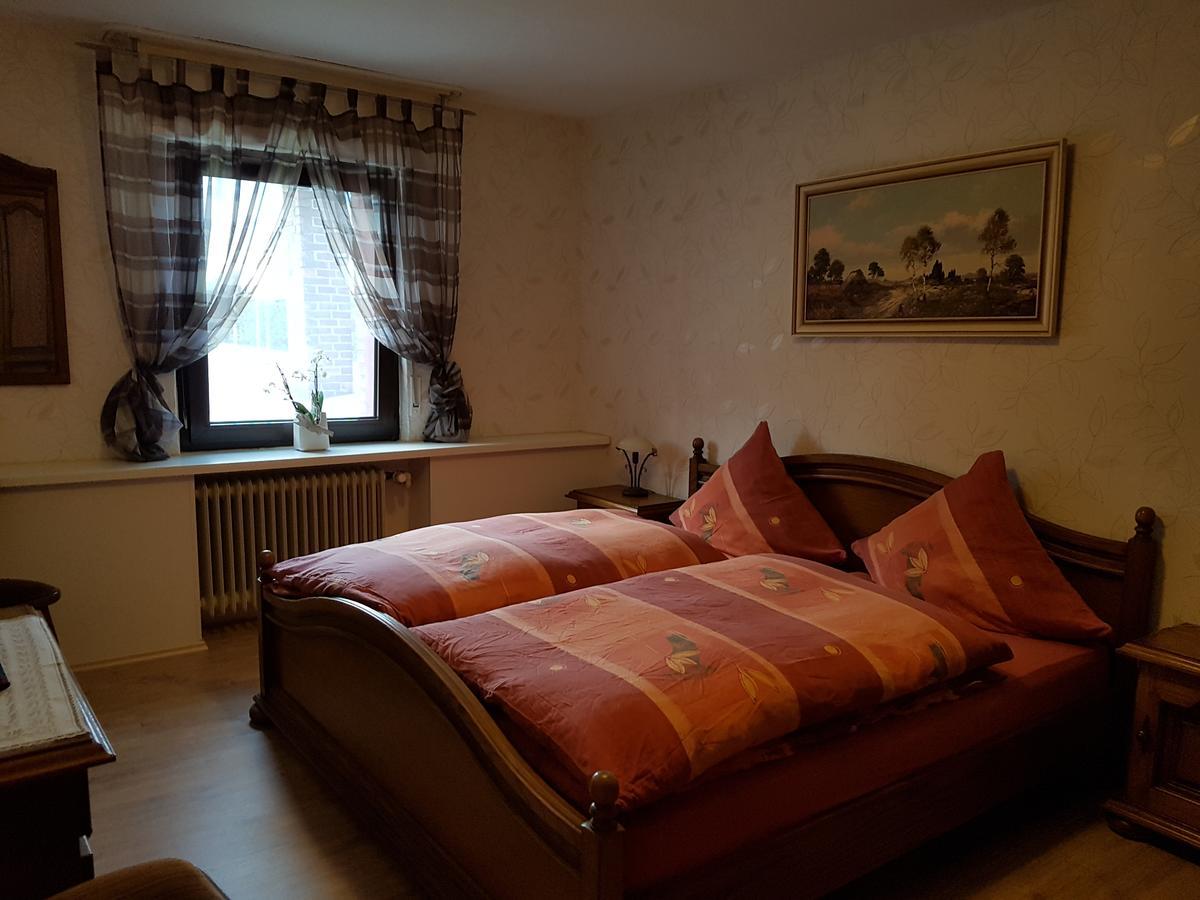 Landgasthof Schaenzer Voerde Bagian luar foto