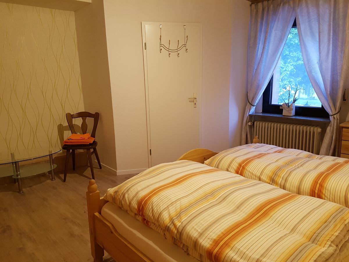 Landgasthof Schaenzer Voerde Bagian luar foto