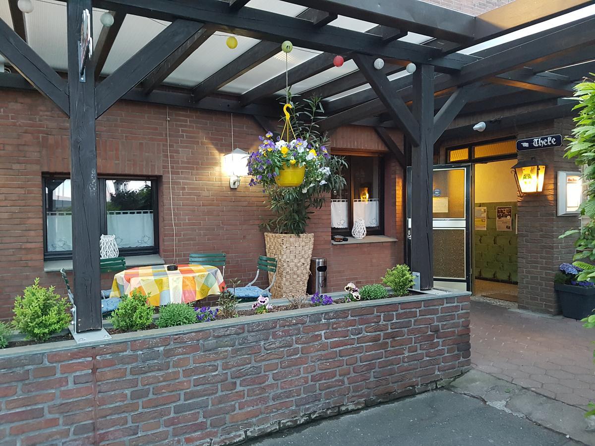 Landgasthof Schaenzer Voerde Bagian luar foto