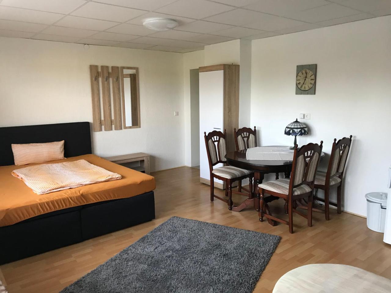 Landgasthof Schaenzer Voerde Bagian luar foto